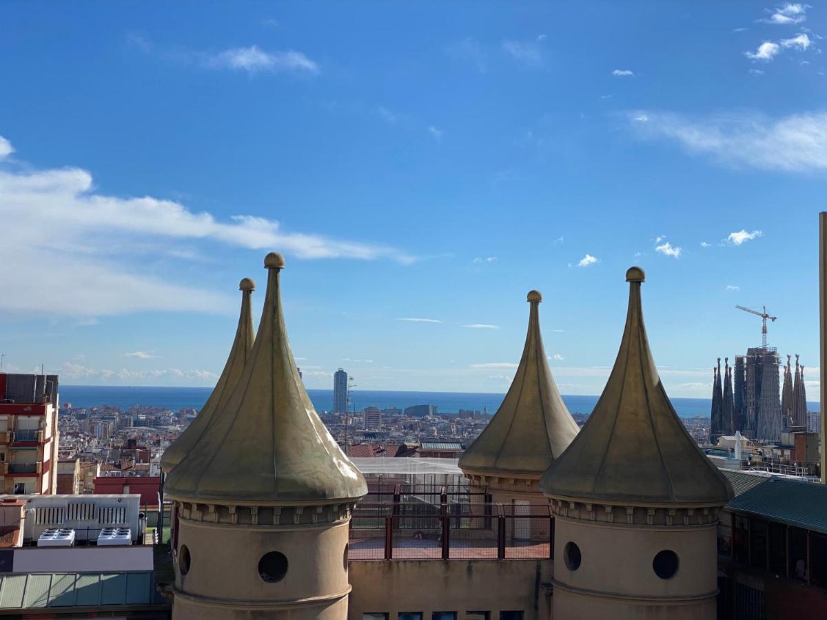 Amazing Sea And Sagrada Familia Views Homey Appartamento Barcellona