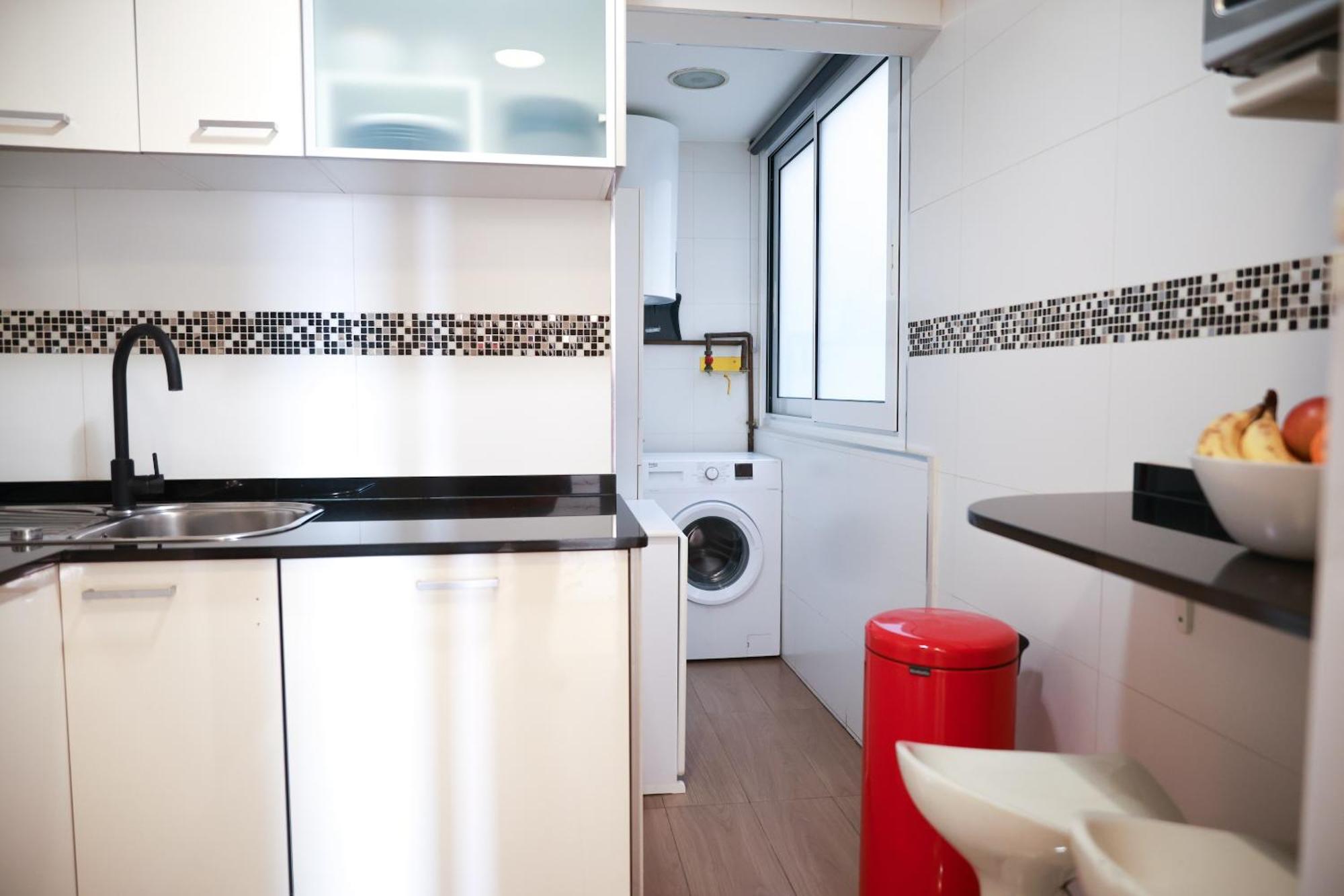 Amazing Sea And Sagrada Familia Views Homey Appartamento Barcellona